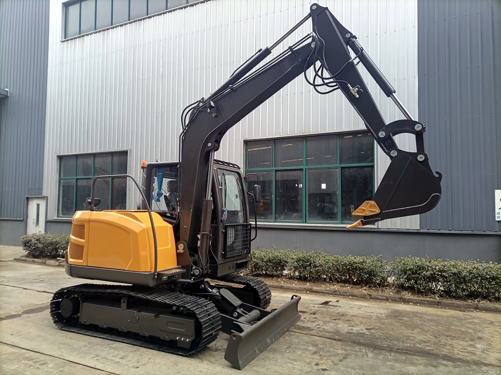 小型挖掘机BMPC65