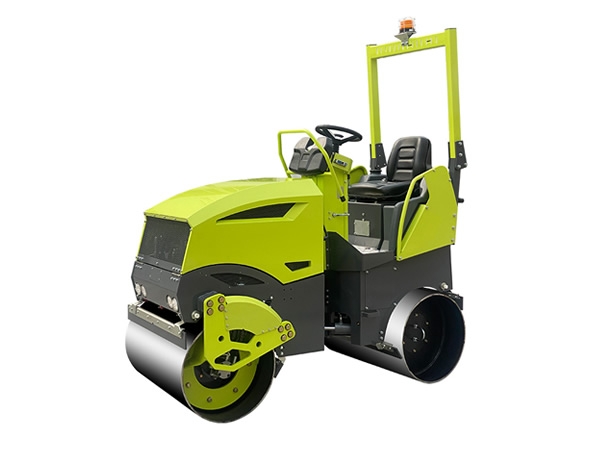 新款2吨铰接式双钢轮单臂悬挂压路机BM2000U